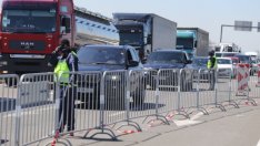 МВР: Ограниченията за влизане и излизане от областните градове остават