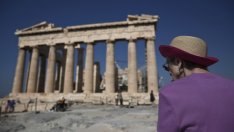 Френският президент приветства "доброто споразумение" по заема на Гърция