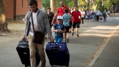 ЕК отпуска 2,4 млрд. евро за граничен контрол и приемането на бежанци