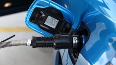 Stellantis придоби дял от стартъп за водородни горивни клетки