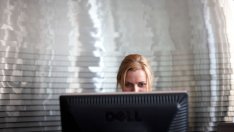 Броят на обявите за работа това лято се свива с 40% спрямо 2019 г.