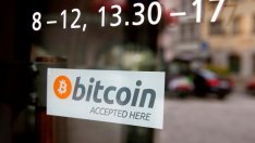 Цената на биткойна падна под 6000 долара 