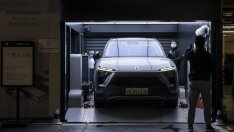 Nio и CATL ще си партнират в разширяването на мрежата от станции за смяна на батерии