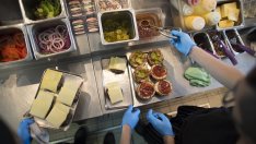 Над 6300 трудови нарушения в заведения за 2 месеца установиха проверки