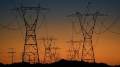 Либерализацията на енергийния пазар отново се отлага с поне година