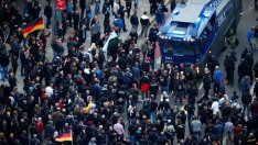 Маас призова германците "да станат от дивана и да се борят срещу расизма"