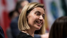 Могерини: Европа търси вариант да запази споразумението с Иран