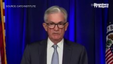 Пауъл: Фед не се намира под политически натиск