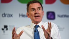 Джеръми Хънт: Великобритания има нужда от производствен капацитет за батерии