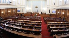 БСП, „Възраждане“ и „Има такъв народ“ внесоха втори вот на недоверие срещу кабинета