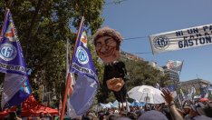 Аржентинците на масов протест срещу строгите мерки за икономии на Милей