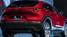 Mazda подготвя хибрид на архитектурата на Toyota Yaris