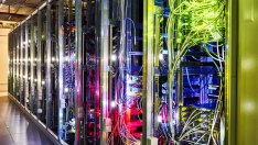 МАЕ: Ръстът на центровете за данни означава повече електроцентрали на газ и въглища