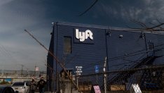 Lyft се готви да съкрати 1200 служители в опит да свие разходите