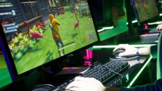 Apple и Google премахнаха Fortnite от магазините си за приложения 