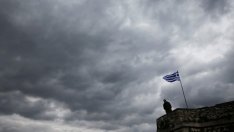 Стурнарас: Рано е за емисия гръцки ценни книжа на пазара