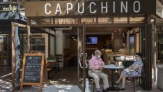 Секторът на услугите във Великобритания се възстанови от омикрон през януари