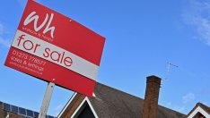 Лихвите по ипотеките във Великобритания растат до над 10-годишен връх