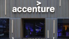Спадът на резервациите на Accenture засенчи добрите ѝ приходи