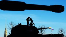 Руската военна индустрия изостави танковете и се фокусира върху дронове и ракети