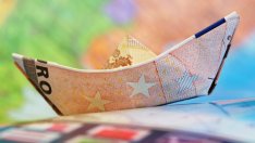 Кабинетът затяга надзора върху банковия и небанковия сектор