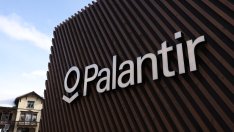 Приходите на Palantir надминаха 1 млрд. долара за първи път 