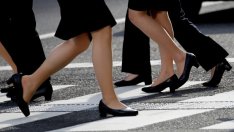 Обществото все още трудно приема жените на върха на бизнеса и политиката