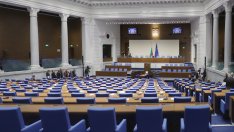 Парламентът прие частично Бюджет 2024 на извънредно заседание