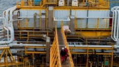 САЩ ще позволят на Eni и Repsol да доставят венецуелски петрол в Европа