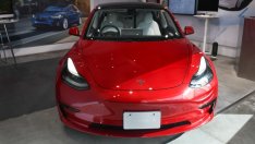 Пазарът в Европа се свива, но премиум марките коли бележат ръстове през февруари