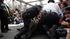 Протестите срещу Уолстрийт привлякоха вниманието на медиите