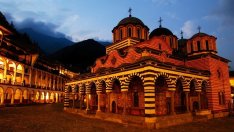 Пътуванията за Великден – предимно в къщите за гости около големите манастири