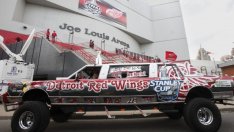 Фалиралият Детройт ще похарчи над 400 млн. долара за нова хокейна пързалка