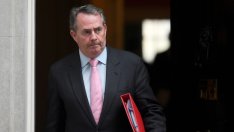 Великобритания иска "реално идентична" търговска сделка с ЕС след Brexit