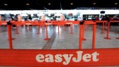 Терористичните атаки и Brexit удариха бизнеса на easyJet 