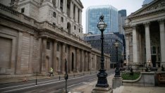 Великобритания започва преговори с ЕС за финансовите услуги тази седмица