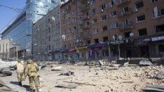 ЕС се готви да използва замразени средства на руски олигарси за Украйна