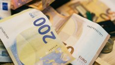 Бюджетният дефицит в края на полугодието надхвърли 2,4 млрд. евро