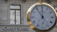 Швейцарските власти може да наложат загуби на притежатели на облигации на Credit Suisse