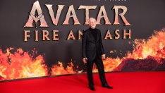 Третият филм от поредицата "Аватар" донесе приходи от 345 млн. долара в първия си уикенд