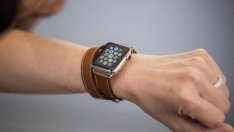 Apple Watch се представи по-добре от iPhone през първата си година