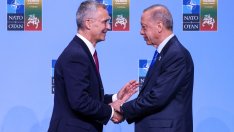 Турция преориентира външната си политика към Запада под натиска на икономическата криза