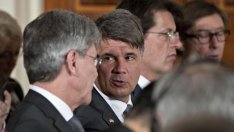 Между морала и бизнеса