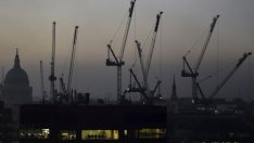 Новото жилищно строителство в Лондон рязко намалява
