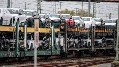 ЕС отлага въвеждането на търговски контрамерки срещу САЩ до 1 август