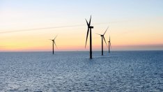 Великобритания откри най-големия крайбрежен вятърен парк в света