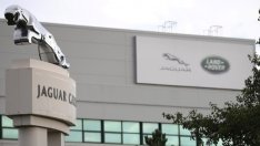 Jaguar Land Rover съкращава 10% от служителите в британския си завод