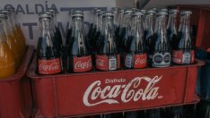 Отчетът на Coca-Cola надмина очакванията след скока на цените на продуктите ѝ