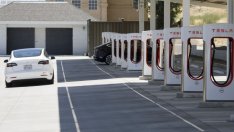 Ефектът на енергийния преход: Tesla изпревари по пазарна капитализация Exxon