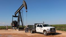 Петролът поскъпва след неочаквания спад в американските суровинни запаси*